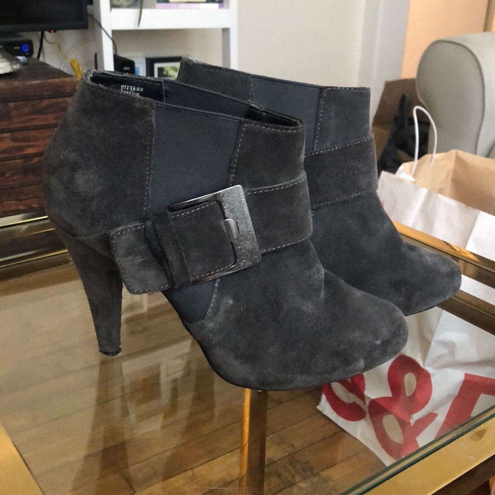 Steve Madden gray suede booties